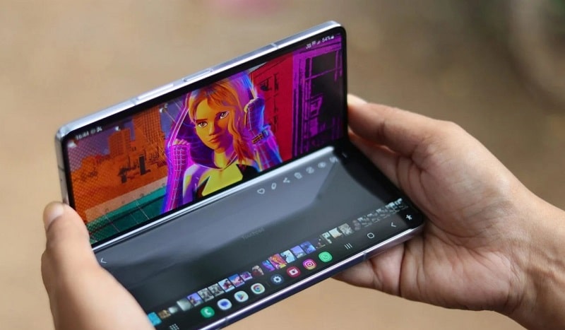 گلکگلکسی زد فولد ۷سی زد فولد ۷